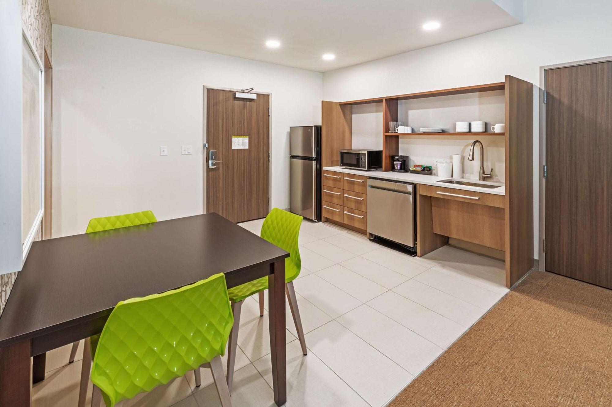 Home2 Suites By Hilton Weatherford Exterior photo